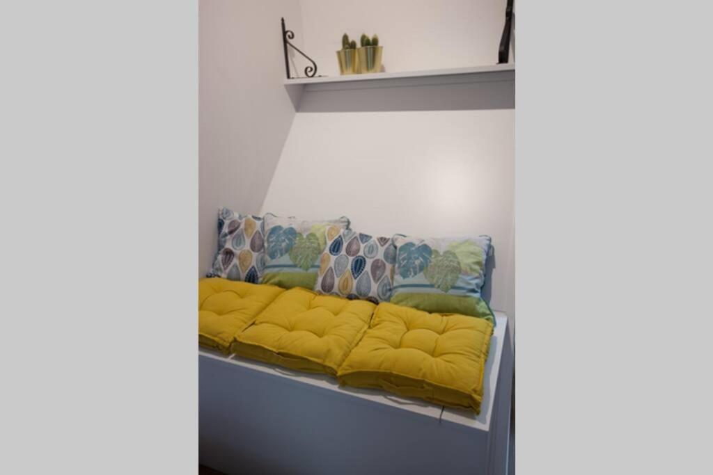 ビルバオBonito Apartamento, Nuevo Y En El Casco Viejo!!!アパートメント エクステリア 写真